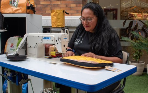 Para la inclusión socioeconómica, se crearon oportunidades de formación, empleabilidad y emprendimiento