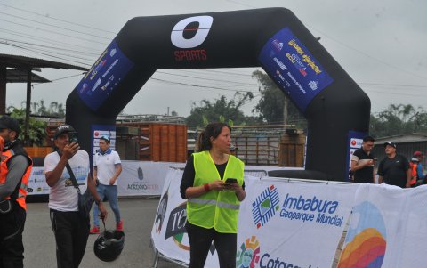 Las mujeres cumplen varios roles en la Vuelta 2024.