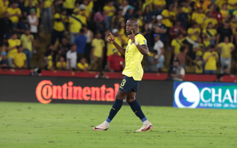 Enner Valencia abrió el marcador de Ecuador ante Bolivia, en la goleada 4-0 en Guayaquil.