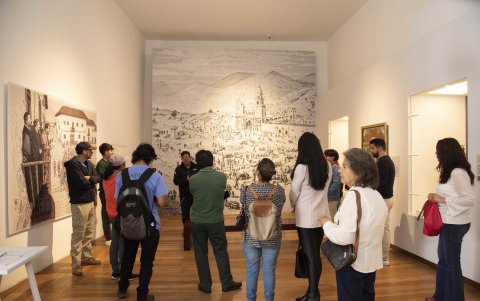 La muestra cuenta con recorridos especializados para los visitantes.