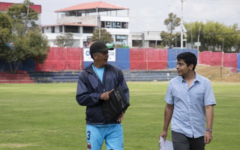 Carlos Castro es feliz como timonel del Deportivo Quito.