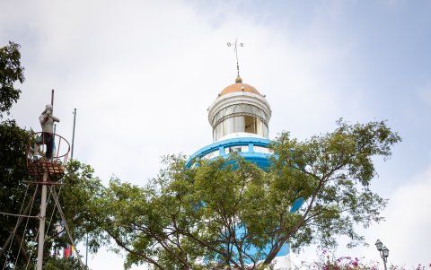 El Downhill, también conocido como DH, es una de las modalidades del ciclismo de montaña que consiste en descender lo más rápido posible en una pista natural, con obstáculos.