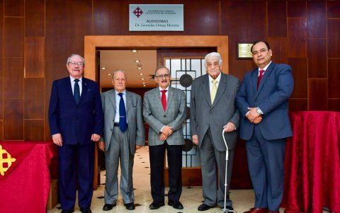 Ramiro Montenegro, Tomás Alarcón, Walter Mera, Jacinto Velázquez y Juan Luis Aguirre.