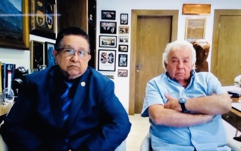 Danilo Carrera y su abogado, en medio de la audiencia que se realizó de forma telemática.