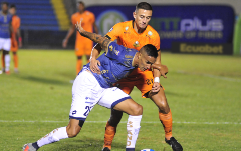 Deportivo Cuenca y Libertad empararon 0-0 en la fase 1 de LigaPro