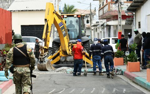 Para los trabajos también se utilizó maquinaria pesada