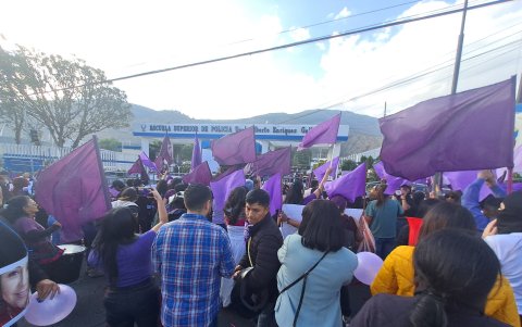 Concentración. En Ecuador se han realizado distintas marchas para exigir justicia por crímenes contra mujeres. La última fue en el aniversario de fallecimiento de María Belén Bernal.