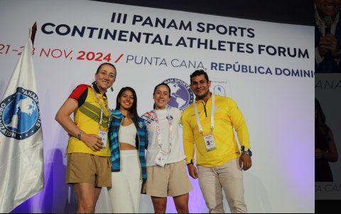 Cuaspud (azul) en el Foro Continental junto a deportistas como la medallista olímpica colombiana Mariana Pajón (blanco) y Wilmer Contreras (amarillo), secretario de Ecuador.