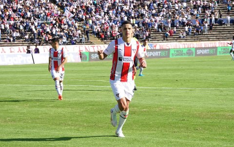 El letal paraguayo Álex Arce es el goleador de Liga de Quito.