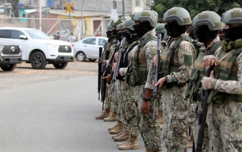 El Gobierno de Daniel Noboa ha emprendido acciones como militarizar Durán (foto) o las cárceles, como medida de combate contra los grupos de delincuencia organizada (GDO).