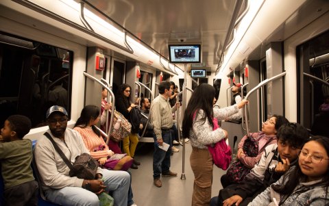 Un promedio diario de 145.000 usuarios viaja en el Metro de Quito.