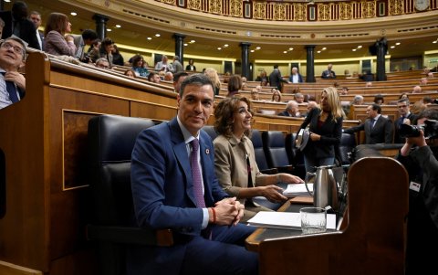Pedro Sánchez, en el Congreso de los Diputados, para hablar para explicar el manejo del gobierno de las inundaciones mortales del mes pasado en la región de Valencia. .