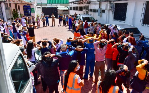 Este 28 de noviembre se llevó a cabo un simulacro de prevención en el Hospital Bicentenario.