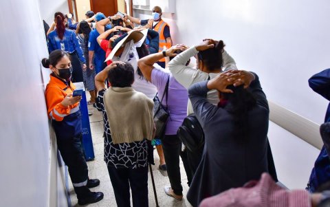 Alrededor de 300 pacientes fueron trasladados hacia los puntos de encuentro como parte del simulacro.