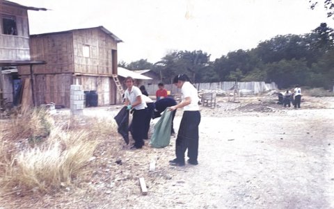 El grupo de estudiantes Logos lidera brigadas de limpieza