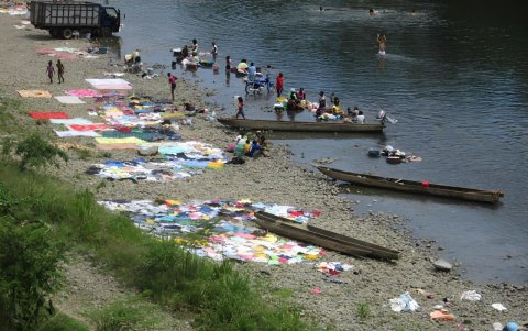 Las mujeres son las guardianas de esta tradición en los ríos de Esmeraldas