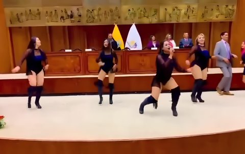 El grupo de tecnocumbia hizo su presentación en uno de los salones de la Asamblea.