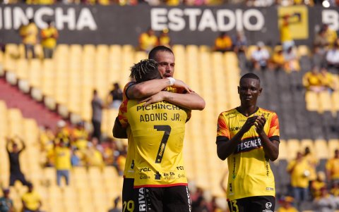 Octavio Rivero (foto) abrió el marcador para Barcelona en el Monumental, que posteriormente igualó Mathías Acuña para Mushuc Runa.