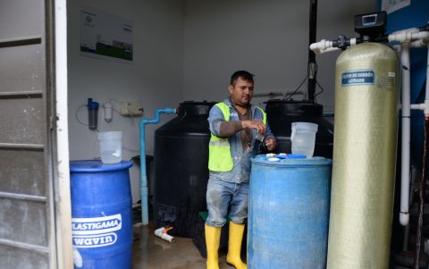 Equipos. El proyecto cuenta con sus propia planta de tratamiento de agua.