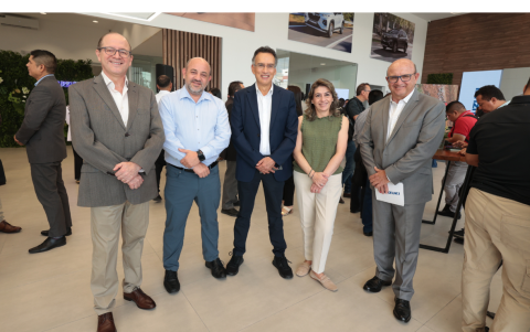 Pablo Ordóñez, Juan Francisco Baca, Fausto Córdova, Gia Barrezueta y Fausto Baca.