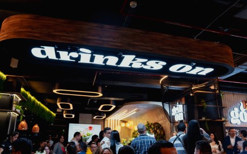 Horario de atención: Domingo a jueves desde las 12:00 hasta las 22:00 y viernes - sábados hasta las 22:30