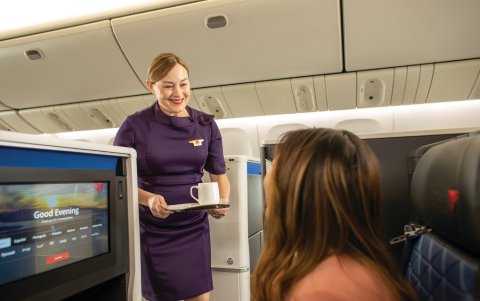 Aerolíneas como Delta buscan dar servicios alimenticios más atractivos en los cielos.