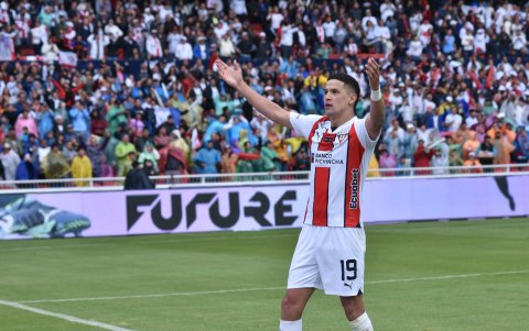 Álex Arce y su doblete en la final.