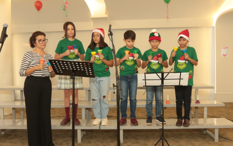 Coro de Campanas, de la Unidad Educativa Torremolinos.