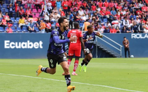Jeison Medina es el grito de gol de los rayados y la esperanza la final de revancha. El delantero colombiano lleva marcados 20 tantos en la LigaPro.