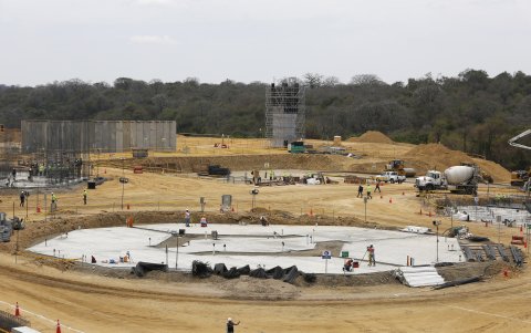Proceso. En la comuna Juntas del Pacífico se construye la primera cárcel de máxima seguridad propuesta por Daniel Noboa, tiene un avance del 30%.