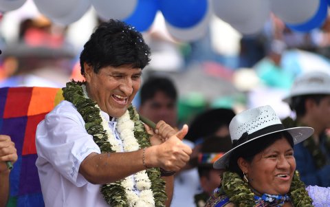 El expresidente de Bolivia Evo Morales (2006-2019), reacciona durante un evento este miércoles, en el estadio de Chimoré (Bolivia).