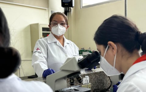 La colaboración con la industria también es un pilar en la estrategia de la UCSG.