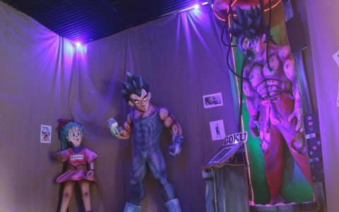 Bulma, Vegeta y Gokú forman parte de los personajes del universo de Dragon Ball.