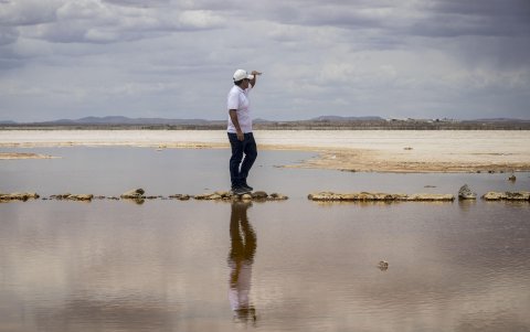 El salar de Uyuni es uno de los destinos favoritos de miles en personas para el turismo en en Bolivia.