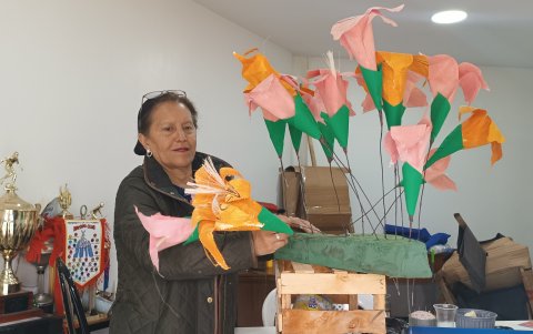 La habilidad de los vecinos de El Vergel se deja ver en los grandes monigotes que construyen cada año.