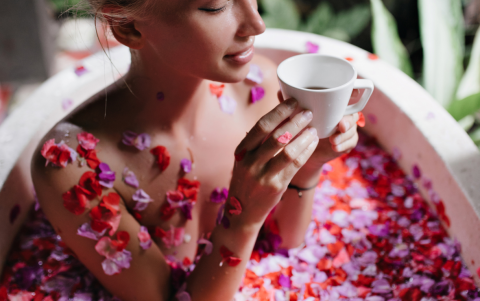Esto es lo que debes saber antes de hacerte un baño para limpiar tus energías