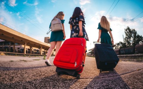 Viajar es una experiencia transformadora que nos permite descubrir nuevos lugares.