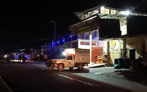 Criminalística llegó a levantar los indicios balísticos.