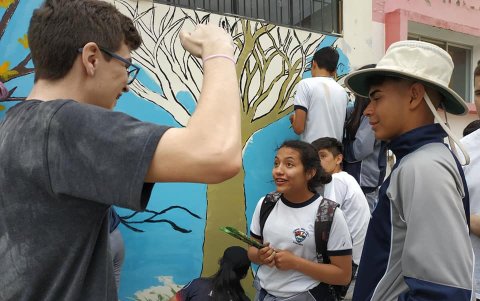 Wawas al Cine actualmente se encuentra en la XI Edición y se enfoca en jóvenes de las provincias de Bolívar, Pastaza y Chimborazo.