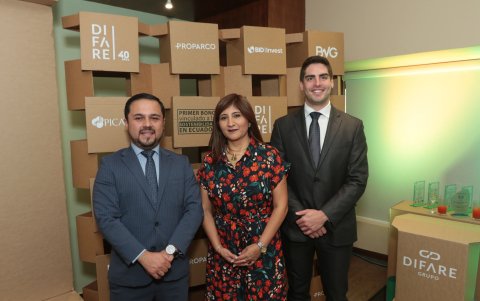 Cristian Crespo, María del Carmen Astudillo y Joaquín Carbo.