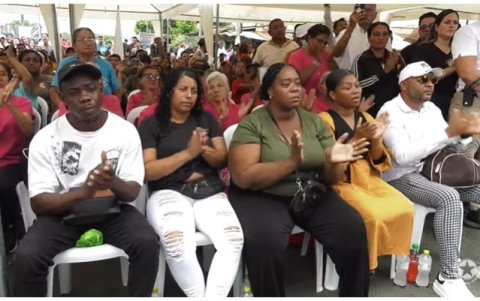 Sesión. Uno de los puntos fue lamentar el deceso de los menores.