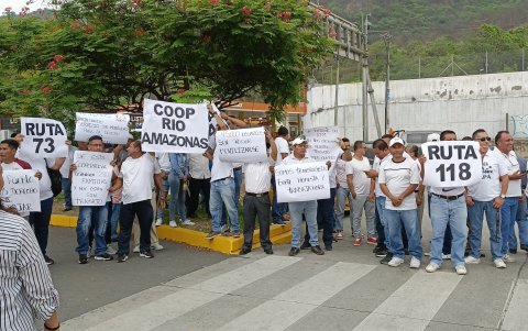 Casi 280 personas pertenecen a la cooperativa que fue suspendida. Ellos han realizado varias protestas solicitando que les permitar circular.