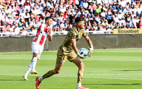 Guido Villar es el portero argentino que terminó actuando con Independiente del Valle en 2024