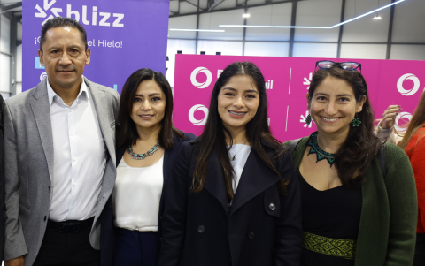 Esteban Proaño, Alexandra Proaño, la patinadora Katherine Oña y Paula Andino.