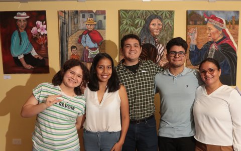 Allison Noriega, Cristina Dutan, Johann Noriega, Dillan Hidalgo y Kelly Mosquera.