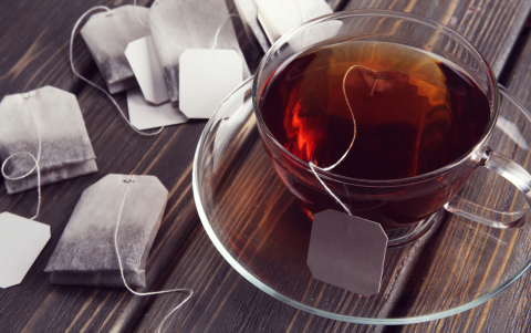 Las bolsas de té también contienen microplásticos.