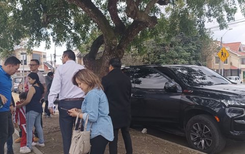 El vehículo siendo utilizado por el alcalde Cristian Zamora.