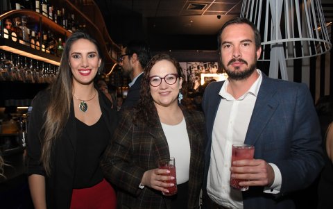 Valeria Ojeda, Daniela Tamayo y Santiago Ojeda.