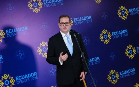 Carlos Rabascall cuestionó el formato del debate.