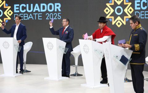 Cuatro de los ocho candidatos que están en la segunda franja del debate presidencial.